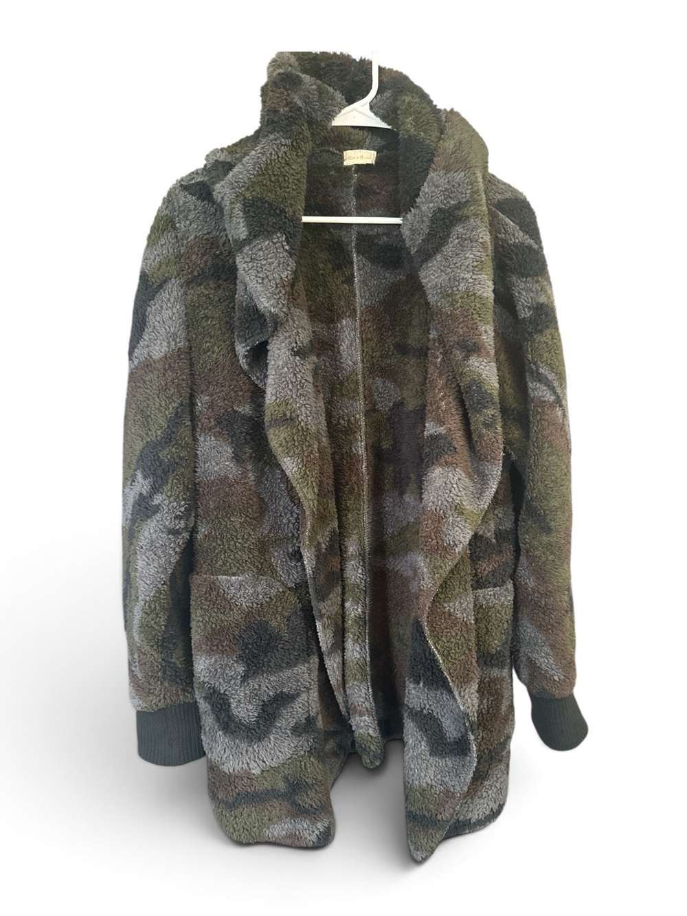 Hem & Thread Camo Hooded Sherpa Jacket - Olive/Gray/Brown One Size Fits Most - Picture 5 of 7